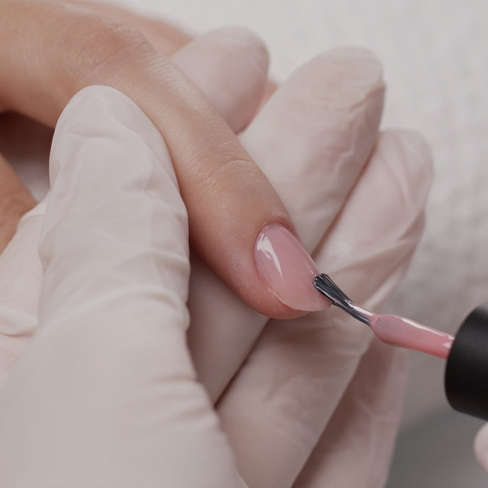 Guida alla Manicure Semipermanente Perfetta: Passo dopo passo